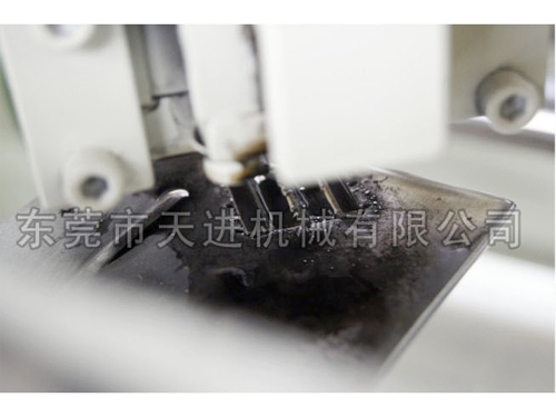 东莞半自动钉箱机