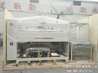 出口单片钉箱机